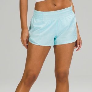 Lululemon light blue hotty hot shorts 2.5” size 6
